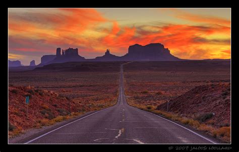 Monument Valley Sunset @ Mile Marker 13 | I'm finally home a… | Flickr