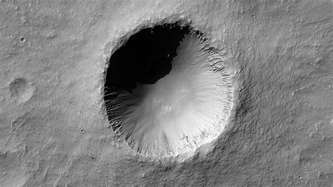 A Young, Fresh Crater In Hellespontus On Mars - SpaceRef