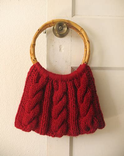 knit, too!: Red Scarf Project + a pattern!