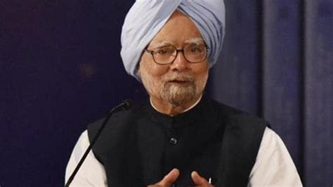 Manmohan Singh’s 5-point remedy for ’extremely serious economic ...