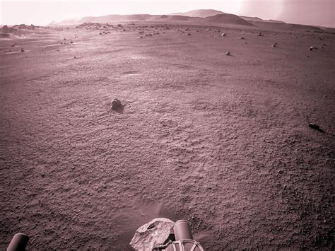 Perseverance selfies: Left Navigation Cam, SOL 386-557 : r ...