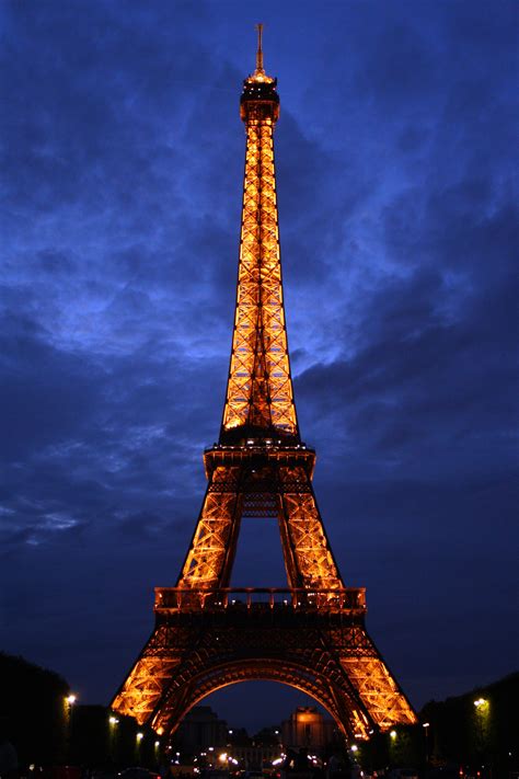 File:MG-Paris-Eiffel Tower 3.jpg - Wikimedia Commons