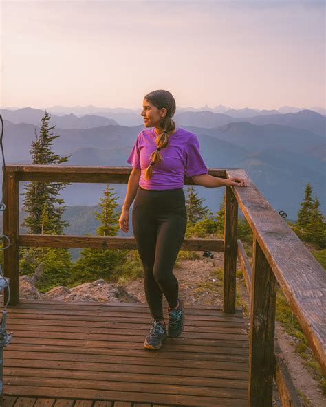 The 10 Best Hiking Leggings - The Wandering Queen