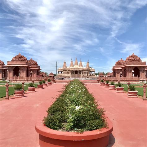 BAPS Shri Swaminarayan Mandir — California By Choice