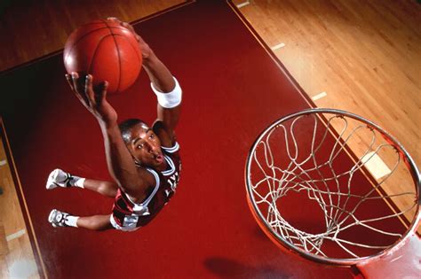 How Inquirer photo editors assembled a visual history of Kobe Bryant’s ...