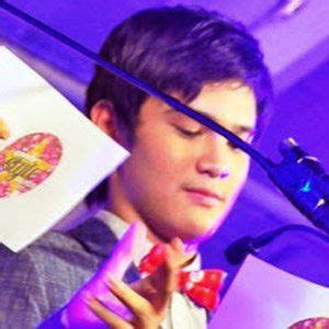 Ruru Madrid - Age, Family, Bio | Famous Birthdays