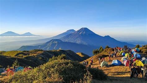 Gunung Prau Dieng Destinasi WIsata Favorit Pecinta Alam - Sanjaya Tour