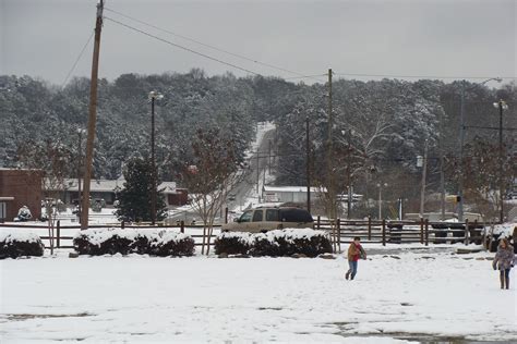 7.5 inches of snow in Gadsden, Al. - a photo on Flickriver