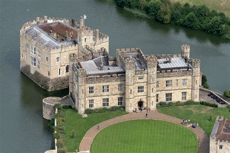 The Best Castles In England - 4 castles you must visit!