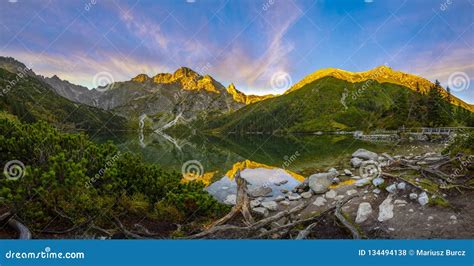 Panorama of a Mountain Lake during Sunrise - Morskie Oko, Tatra Mountains, Poland Editorial ...