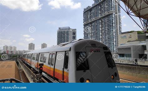 Singapore Mass Rapid Transit MRT Train Approaching Jurong East Station Editorial Image - Image ...