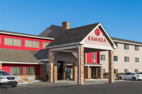 Ramada Hotel Airport Platte City, MO - See Discounts