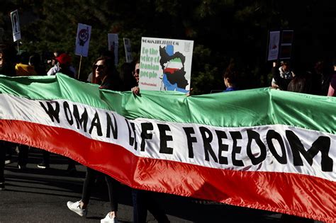 Women, life, freedom! The uprising in Iran | 3CR Community Radio