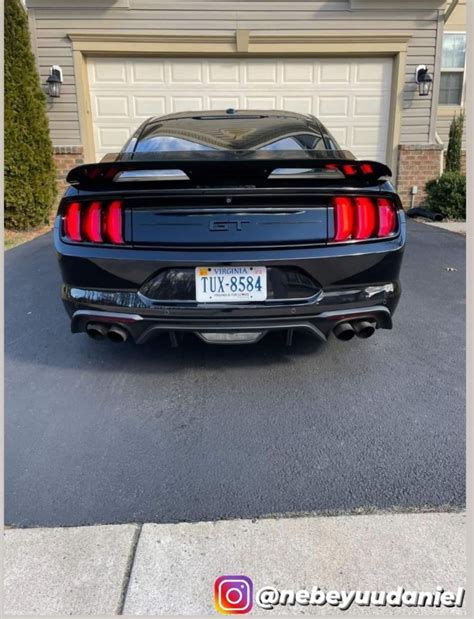 GT350/GT500/MACH-1 MUSTANG 15-23 GLOSS BLACK SPOILER WITH GURNEY FLAP – Infinite Aero