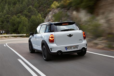 VIDEO: MINI Cooper S Countryman Review P90055072 - Paul Tan's Automotive News