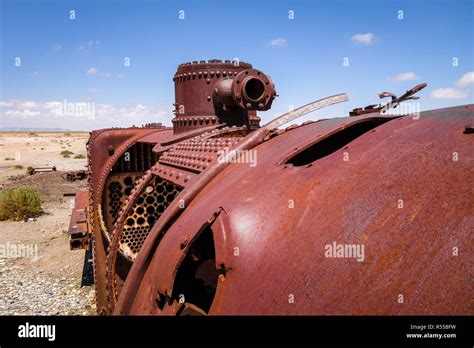 Train cemetery in Uyuni, Bolivia Stock Photo - Alamy