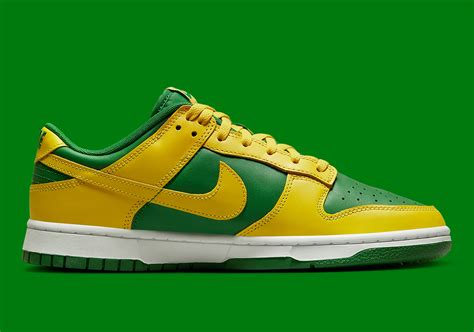 Nike Dunk Low Reverse Brazil DV0833-300 | SneakerNews.com