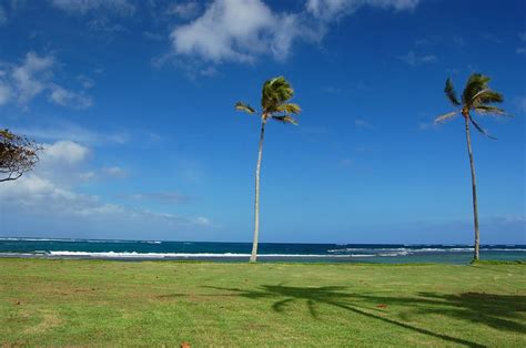 Hauula Beach Park, Oahu | To-Hawaii.com