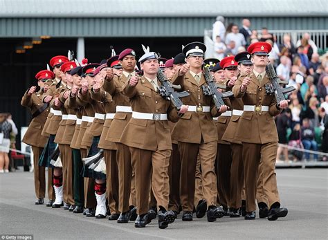 Army Foundation College's junior soldiers prepare for their passing out ...