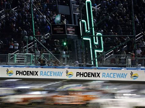 NASCAR suffers track design mistake during Truck Series championship ...