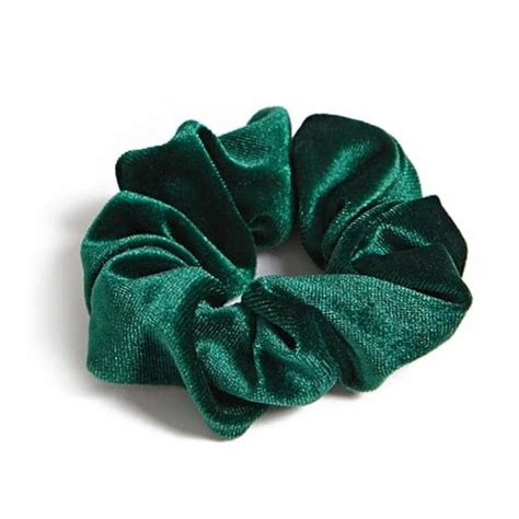 Forever21 Crushed Velvet Scrunchie ($2.90) liked on Polyvore featuring ...