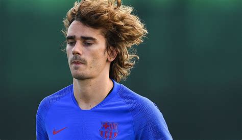 Griezmann: "I want to score more goals and win titles in Barça"