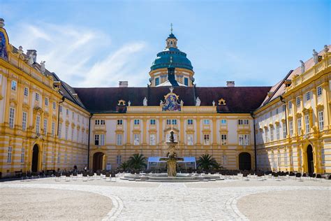 Melk Abbey Fountain Courtyard - Free photo on Pixabay