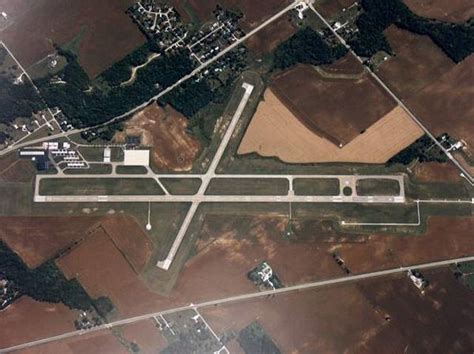 Marion Municipal Airport - WikiMarion