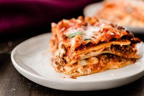 Classic Lasagna Recipe with Ground Beef