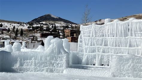 Ice Castles under construction in Cripple Creek | KRDO