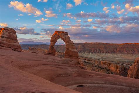 Alone for the Sunrise at Delicate Arch, Utah [6000x4000] - Nature/Landscape Pictures