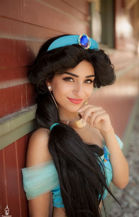 jasmine red outfit | Disney princess dresses, Beautiful girl makeup, Princess cosplay