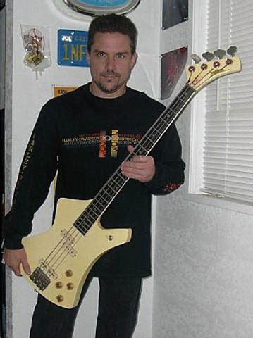 Zona Rock Dan Metal : RON McGOVNEY "Metallica's Original Bass Player"