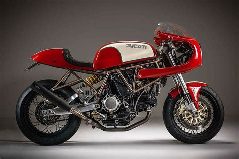 New Custom Ducati 1000 DS Cafe Racer https://www.mobmasker.com/new-custom-ducati-1000-ds-cafe ...