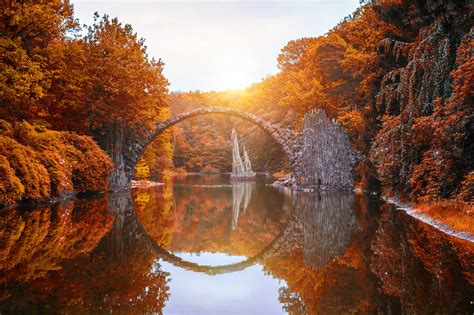 Rakotz Bridge (Rakotzbrucke, Devil's Bridge) In Kromlau, Saxony, Germany. Colorful Autumn ...