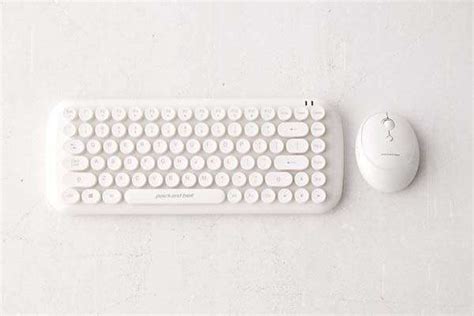 Packard Bell Wireless Keyboard and Mouse Combo | Gadgetsin