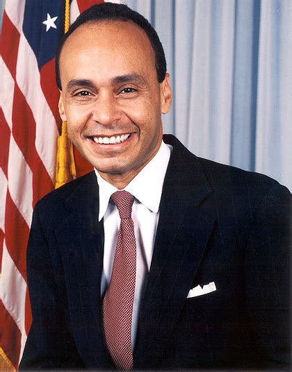 Rep. Luis Gutierrez Demands Apology From Governor - News Taco