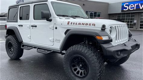 White Lifted Jeep Wrangler