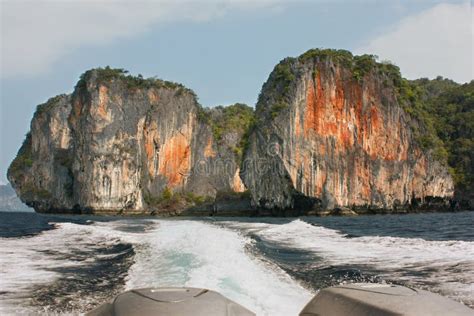 Islands Of The Gulf Of Thailand. Stock Photo - Image of boat, tour: 105263102