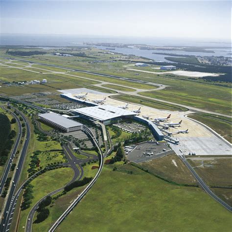 Brisbane Airport’s International Terminal celebrates 21 years of operations today - BVN