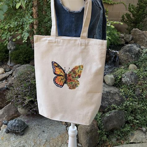 Eco friendly Canvas Tote Bag with Embroidery - Butterfly Blooms | 帆布, 袋