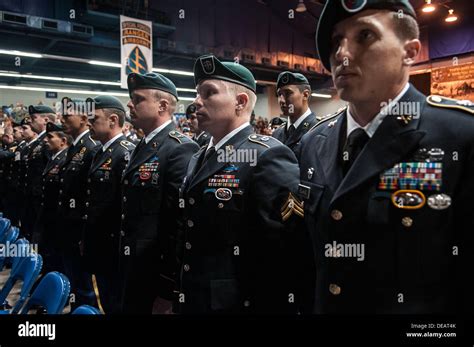 Green berets training hi-res stock photography and images - Alamy