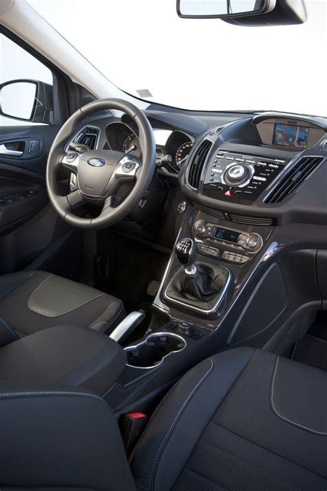 2011 Ford kuga interior