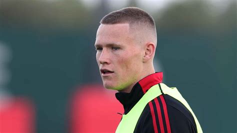 Scott McTominay injury update as midfielder has operation | Manchester United