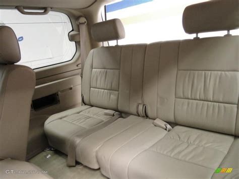 2006 Toyota Land Cruiser Standard Land Cruiser Model interior Photo #43659375 | GTCarLot.com