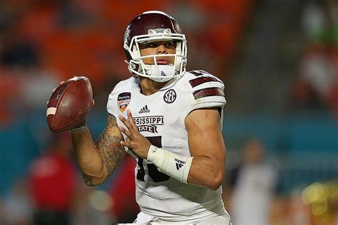 Top 10 Mississippi State Football Players: #1 Dak Prescott (2012-2015) - For Whom the Cowbell Tolls