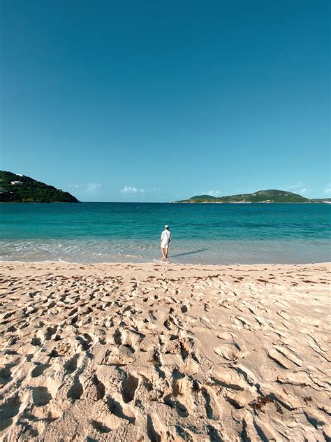 9 Jaw-Dropping Tortola Beaches: A Tortola Beach Guide - laaurenjade