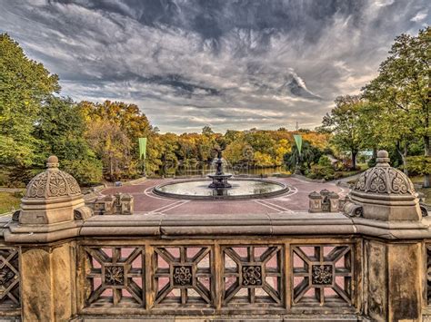 Bethesda Terrace and Fountain Stock Image - Image of bethesda, fall ...