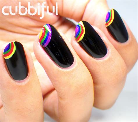 cubbiful: 31DC2015 Day 20 - Rainbow - Black Rainbow Nails