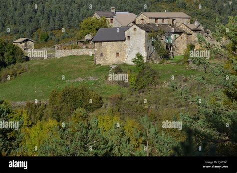 Traditional architecture in the Aragonese Pyrenees Stock Photo - Alamy